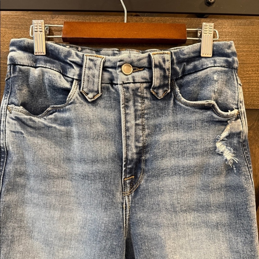 Good American Bootcut Jeans - Picture 2 of 4